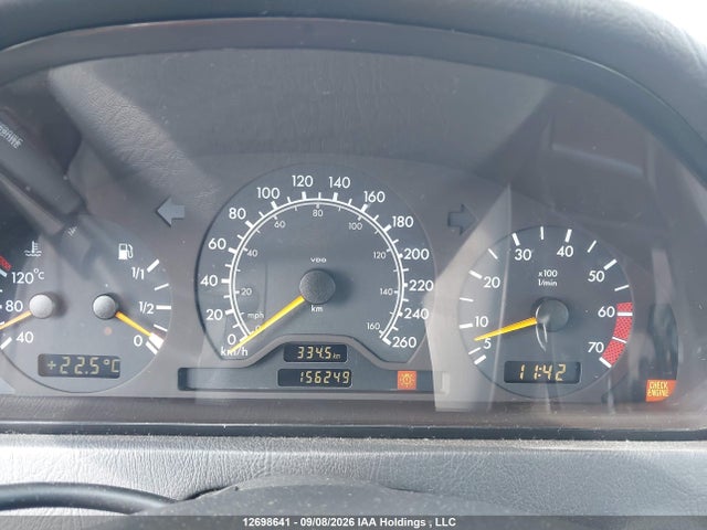 1999 Mercedes-benz C 230 Classic მანქანა იყიდება აუქციონზე, vin: WDBHA24G2XF787302, აუქციონის ნომერი: 12698641