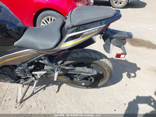 Kawasaki EX400 2022 JKAEXKG15NDAG9349 Image 9
