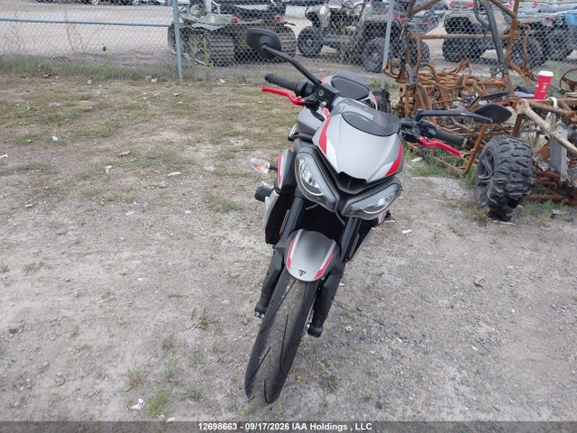 Продаж на аукціоні авто 2022 Triumph Motorcycle Street Triple R (lrh), vin: SMTA544D7NTBA1505, номер лоту: 12698663