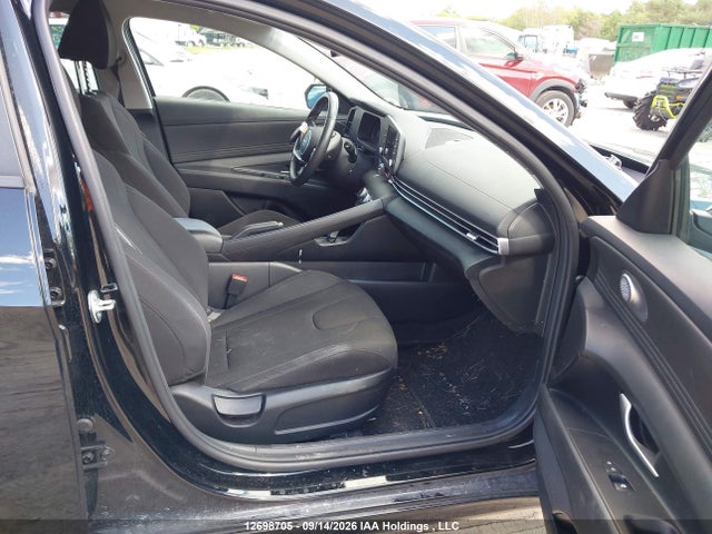 KMHLM4DG8SU970587 Hyundai Elantra Preferred
