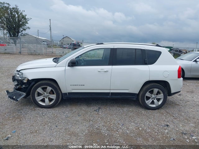 12698706 :رقم المزاد ، 1J4NF4FB7BD136197 vin ، 2011 Jeep Compass مزاد بيع