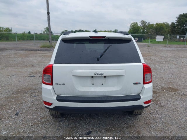 12698706 :رقم المزاد ، 1J4NF4FB7BD136197 vin ، 2011 Jeep Compass مزاد بيع