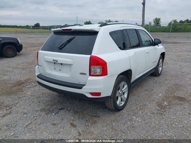 12698706 :رقم المزاد ، 1J4NF4FB7BD136197 vin ، 2011 Jeep Compass مزاد بيع