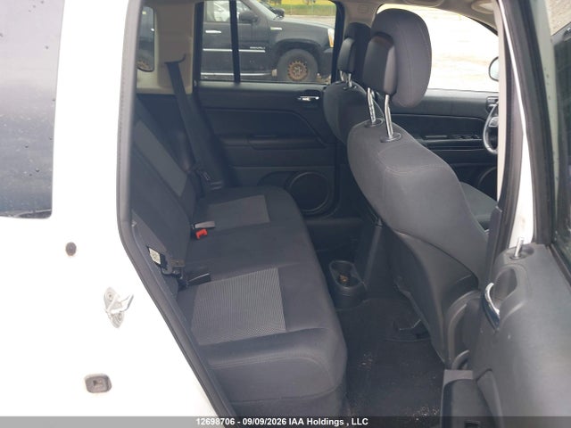12698706 :رقم المزاد ، 1J4NF4FB7BD136197 vin ، 2011 Jeep Compass مزاد بيع