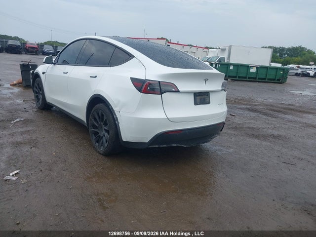 Auction sale of the 2024 Tesla Model Y, vin: 7SAYGDEE5RF230581, lot number: 12698756