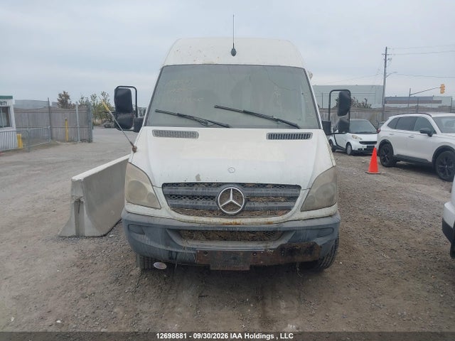 12698881 :رقم المزاد ، WD3BE8CB4A5498465 vin ، 2010 Mercedes-benz Sprinter 2500 مزاد بيع