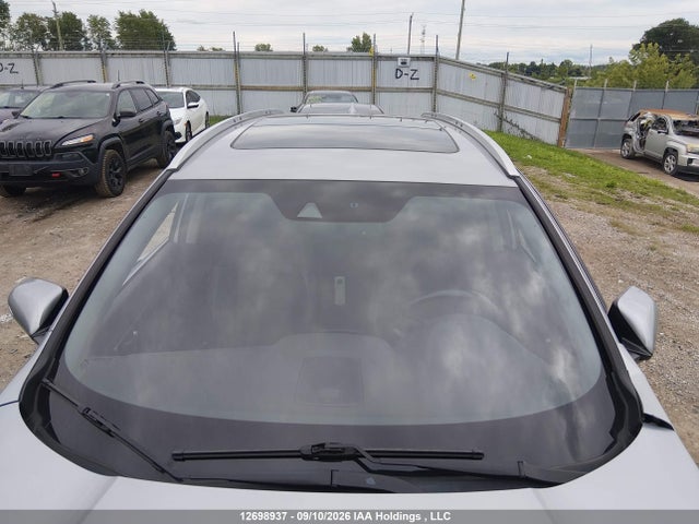 Honda Cr-v Touring 2019 2HKRW2H91KH100411 Image 16