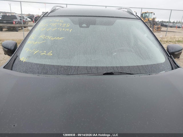 5N1AT2MV3JC777944 Nissan Rogue Sv/sl