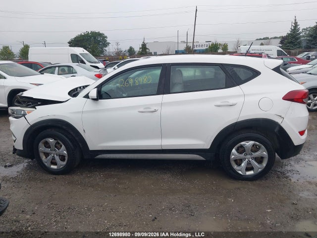 Hyundai TUCSON SE 2017 KM8J2CA49HU503074 Image 15