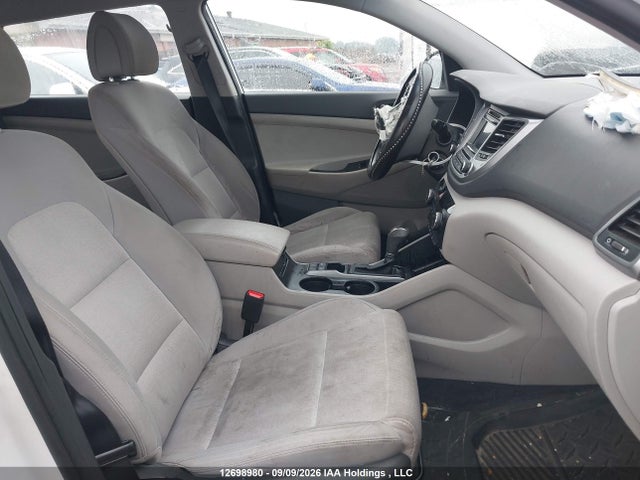 Hyundai TUCSON SE 2017 KM8J2CA49HU503074 Image 5