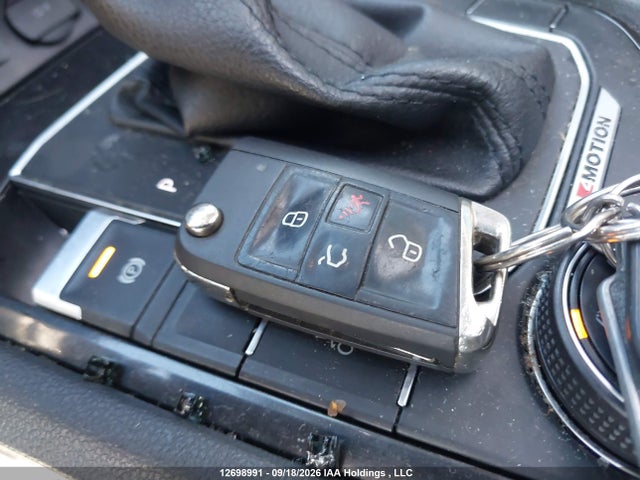 3VV2B7AX8JM008824 Volkswagen Tiguan Se/sel