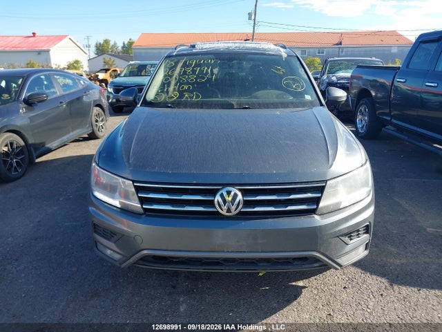 3VV2B7AX8JM008824 Volkswagen Tiguan Se/sel
