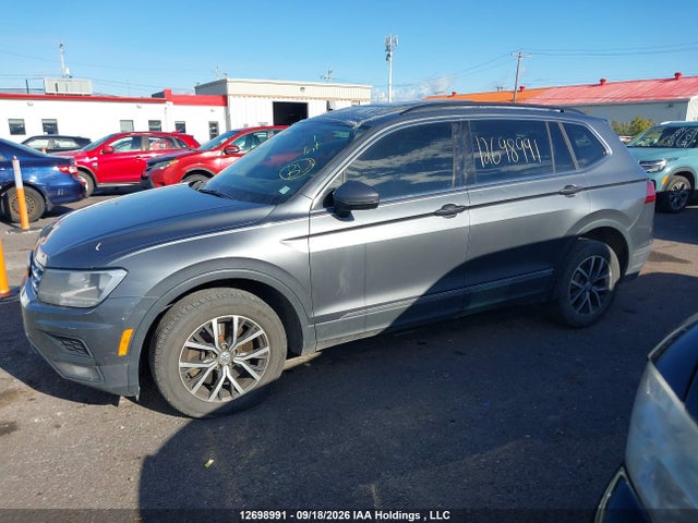 3VV2B7AX8JM008824 Volkswagen Tiguan Se/sel