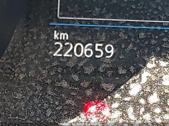 3VV2B7AX8JM008824 Volkswagen Tiguan Se/sel