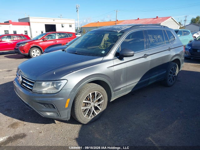 3VV2B7AX8JM008824 Volkswagen Tiguan Se/sel