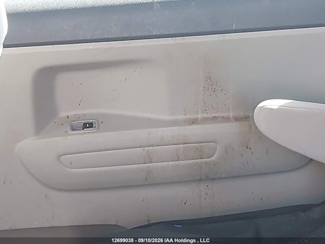 KIA SEDONA LX 2017 KNDMB5C10H6290844 Image 6