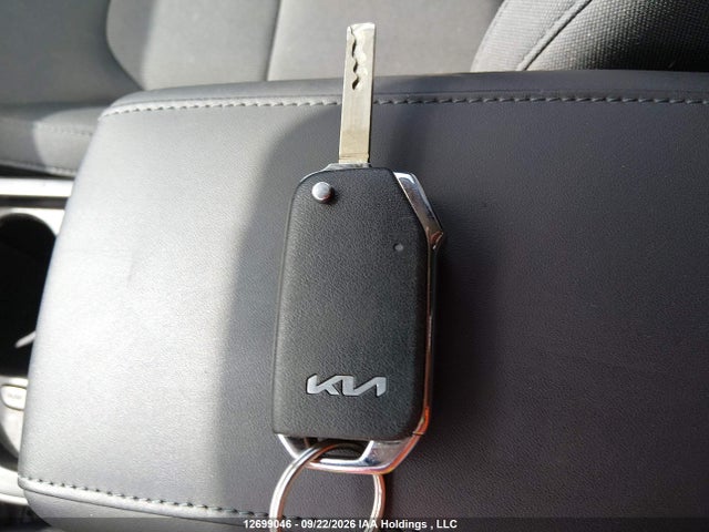 KIA NIRO LX 2025 KNDCP3LE1S5218455 Image 11