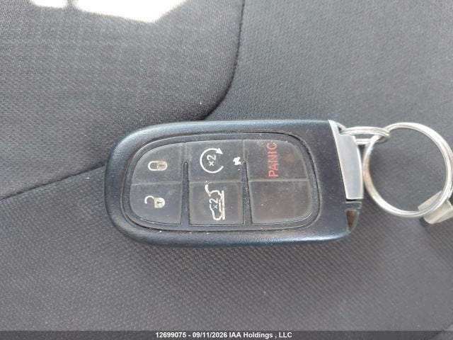 12699075 :رقم المزاد ، 1C4PJMCS9GW284591 vin ، 2016 Jeep Cherokee Latitude مزاد بيع