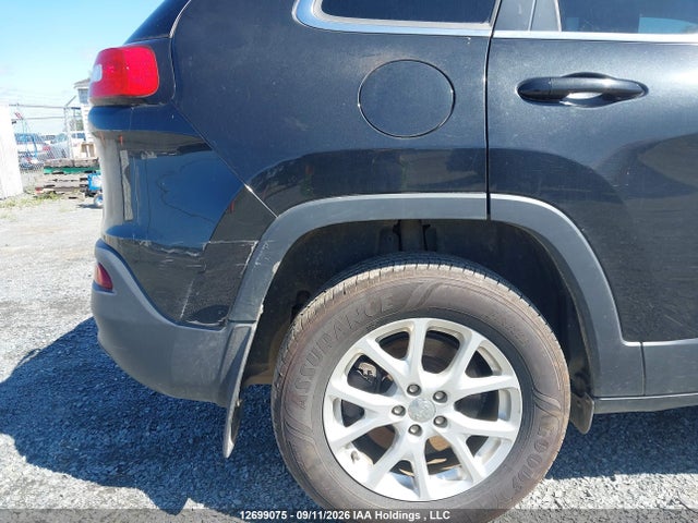 12699075 :رقم المزاد ، 1C4PJMCS9GW284591 vin ، 2016 Jeep Cherokee Latitude مزاد بيع