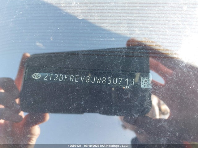 Toyota RAV4 LE 2018 2T3BFREV3JW830713 Image 18
