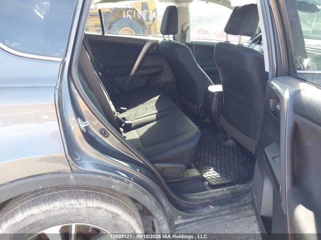 Toyota RAV4 LE 2018 2T3BFREV3JW830713 Image 8