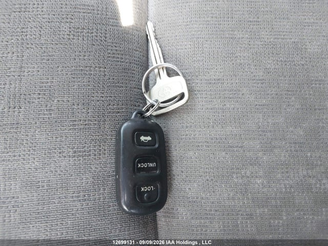 12699131 :رقم المزاد ، 2T1BR32EX3C704760 vin ، 2003 Toyota Corolla Ce/le/sport مزاد بيع