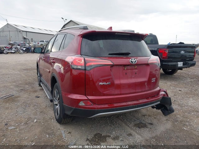 2018 Toyota Rav4 Xle მანქანა იყიდება აუქციონზე, vin: 2T3RFREV5JW843655, აუქციონის ნომერი: 12699138