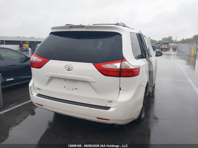 Toyota SIENNA LE 2018 5TDKZ3DC6JS954478 Image 4