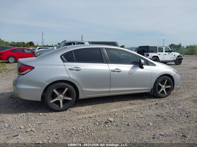 Honda Civic 2015 2HGFB2F40FH019759 Image 13