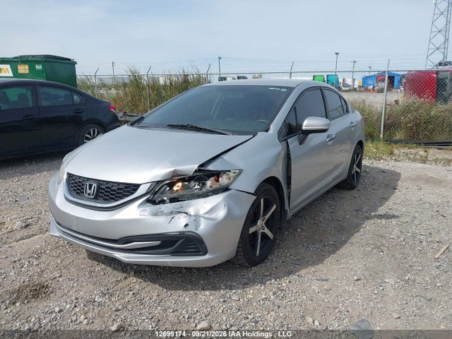 Honda Civic 2015 2HGFB2F40FH019759 Image 2