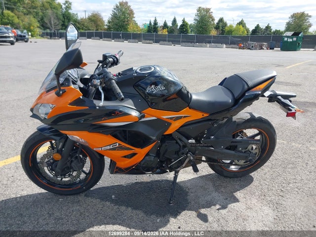 Kawasaki Ex650 F 2019 JKAEXEK14KDA33967 Image 9