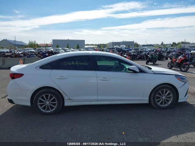 Hyundai SONATA SE 2018 5NPE24AF8JH683080 Image 13