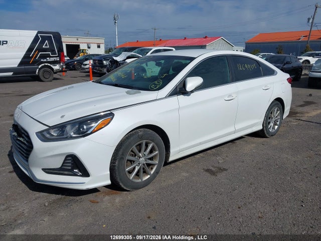 Hyundai SONATA SE 2018 5NPE24AF8JH683080 Image 2