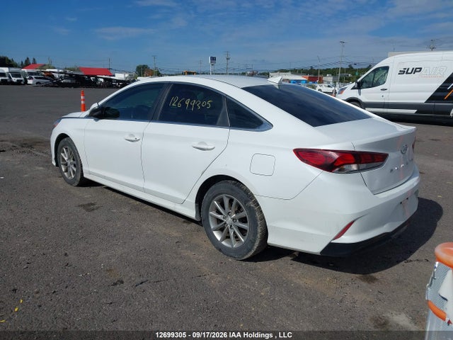 Hyundai SONATA SE 2018 5NPE24AF8JH683080 Image 3