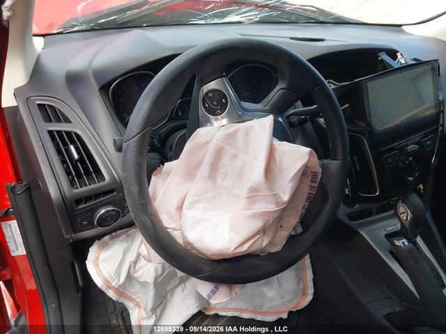 Ford FOCUS SE 2014 1FADP3F25EL352624 Image 18