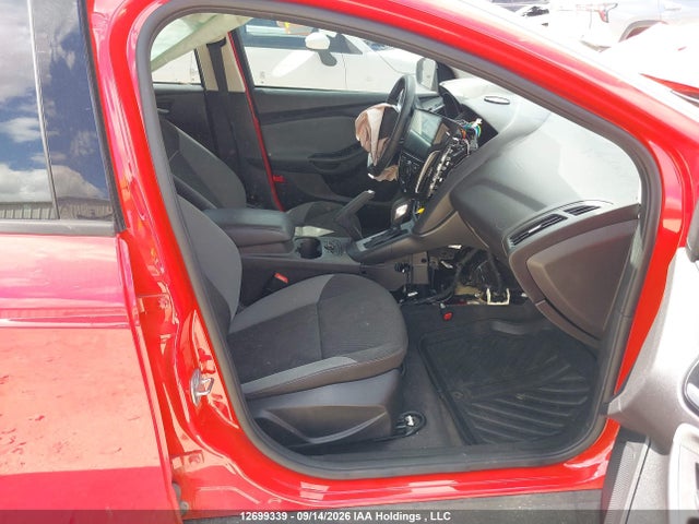 Ford FOCUS SE 2014 1FADP3F25EL352624 Image 5