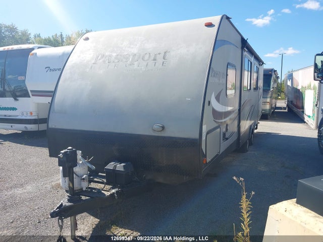 Keystone Passport 2016 4YDT2672XGT412711 Image 2