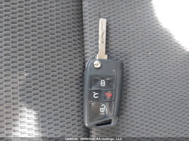 Продажа на аукционе авто 2021 Volkswagen Golf Comfortline/highline, vin: 3VWG57AU3MM007258, номер лота: 12699356