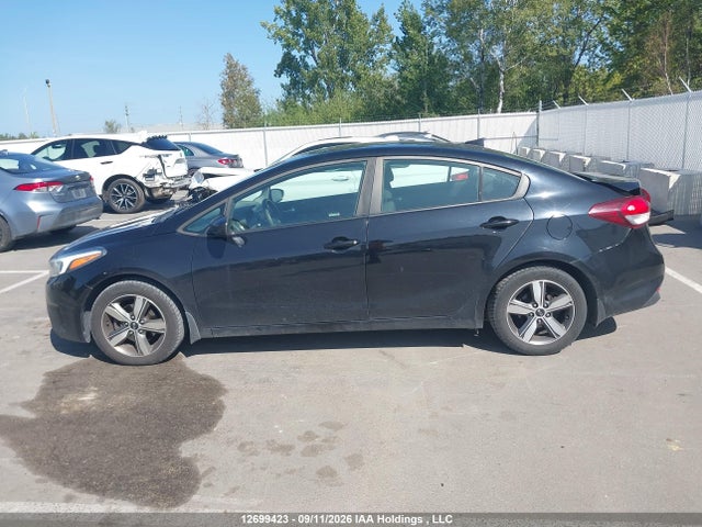 KIA Forte 2018 3KPFL4A72JE215697 Image 14