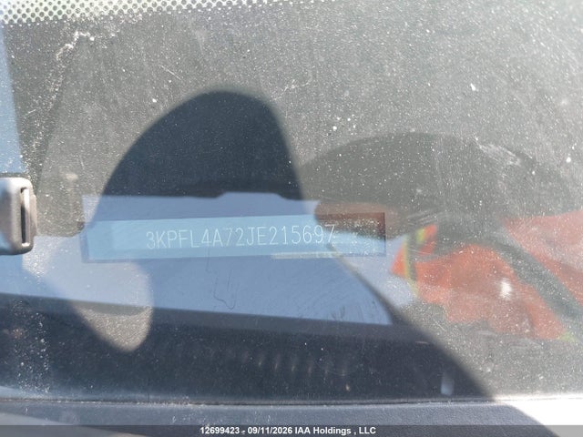 12699423 :رقم المزاد ، 3KPFL4A72JE215697 vin ، 2018 Kia Forte مزاد بيع