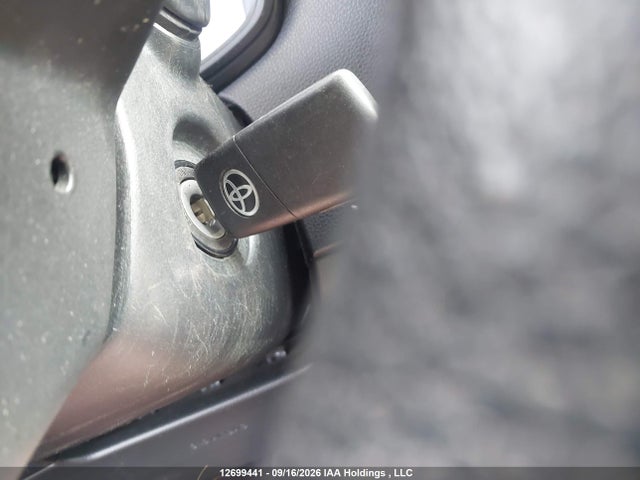 5YFBPRBE4LP118662 Toyota COROLLA LE