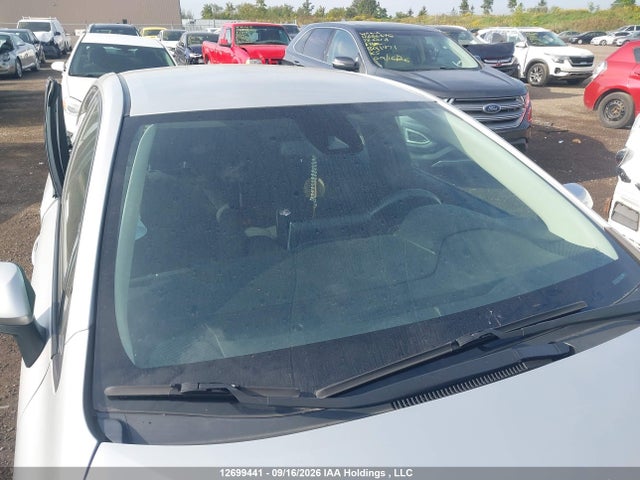 5YFBPRBE4LP118662 Toyota COROLLA LE