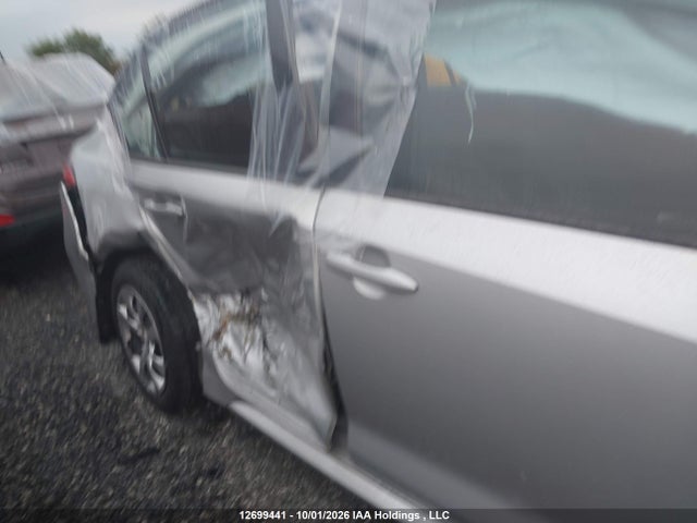 5YFBPRBE4LP118662 Toyota COROLLA LE