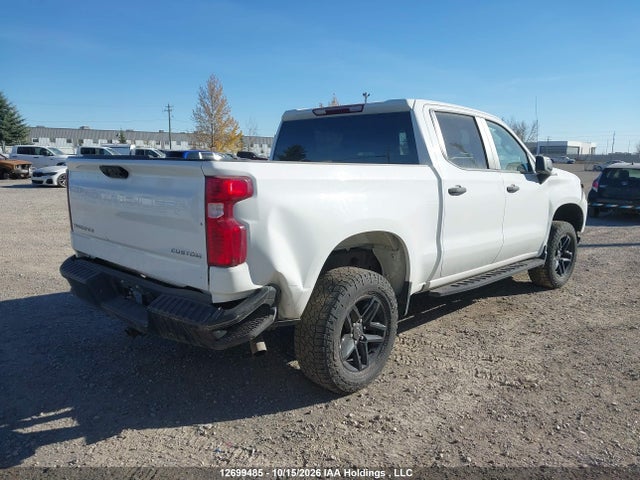 12699485 :رقم المزاد ، 3GCPDCEK2NG576447 vin ، 2022 Chevrolet Silverado K1500 Trail Boss Custom مزاد بيع