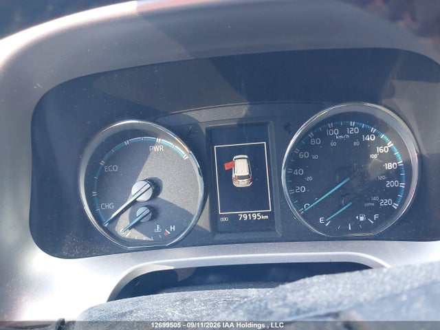 12699505 :رقم المزاد ، JTMRJREV6JD211808 vin ، 2018 Toyota Rav4 Hv Le Plus/xle مزاد بيع