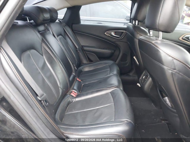 Продажа на аукционе авто 2015 Chrysler 200, vin: 1C3CCCAB7FN678962, номер лота: 12699512