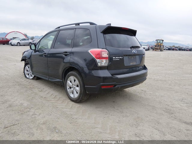 JF2SJEDCXJH431389 Subaru Forester 2.5i Premium