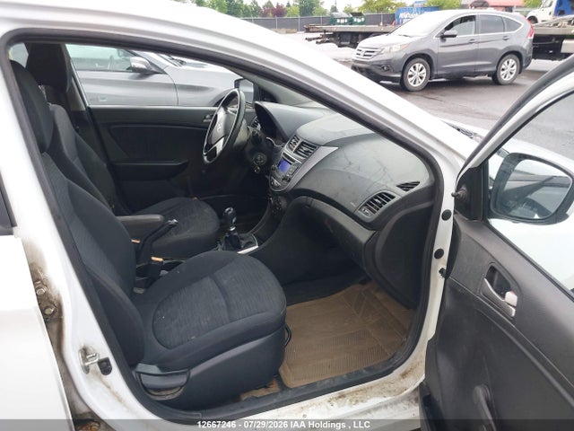 12667246 :رقم المزاد ، KMHCT5AEXFU230802 vin ، 2015 Hyundai Accent L مزاد بيع