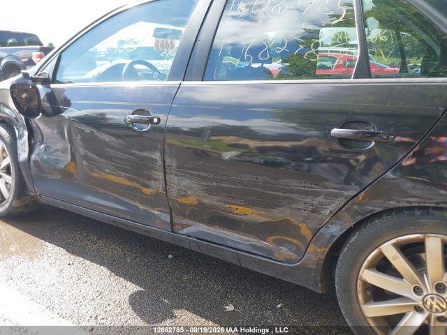 12682785 :رقم المزاد ، 3VWHJ7AJ5AM133493 vin ، 2010 Volkswagen Jetta Wolfsburg Edition مزاد بيع