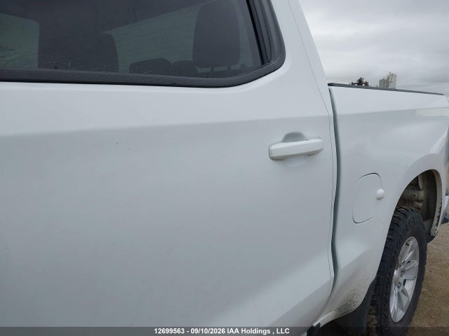 12699563 :رقم المزاد ، 3GCUYDED7NG175698 vin ، 2022 Chevrolet Silverado Ltd K1500 Lt مزاد بيع